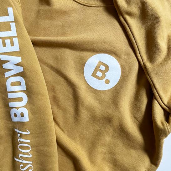 BAD GURL Pullover | Budwell